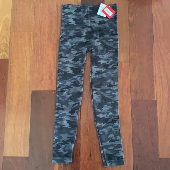 NWT - Spanx Look at Me Now Camo Seamless Leggings - Picture 5 of 10